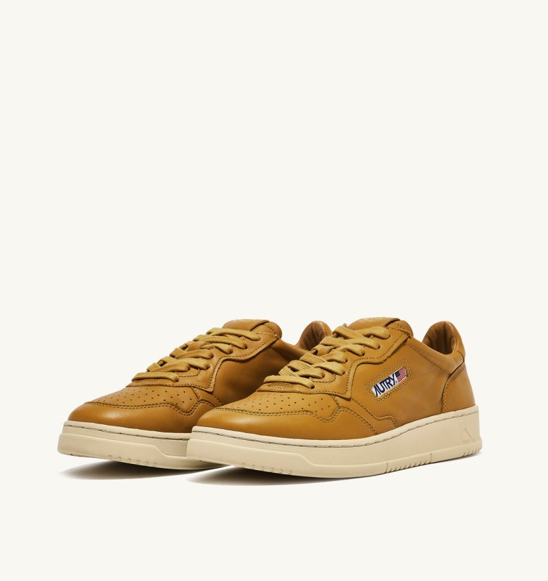 Zapatillas Autry Medalist Low Hombre Amarillo | 4XS6LNA