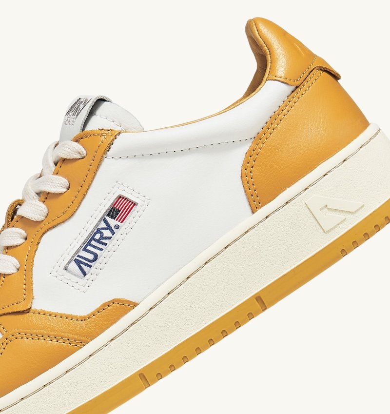 Zapatillas Autry Medalist Low Hombre Blancas Amarillo | 8B3KXMB