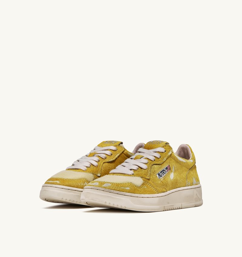 Zapatillas Autry Medalist Low Mujer Amarillo | N20EFM5