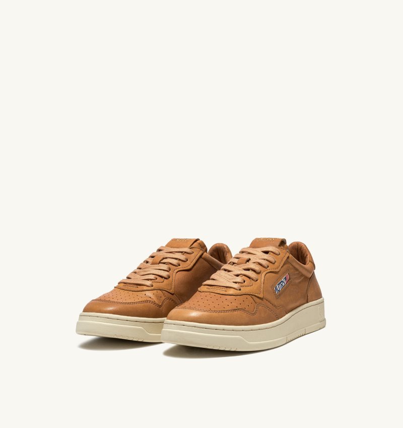 Zapatillas Autry Medalist Low Mujer Beige | 3FGT308