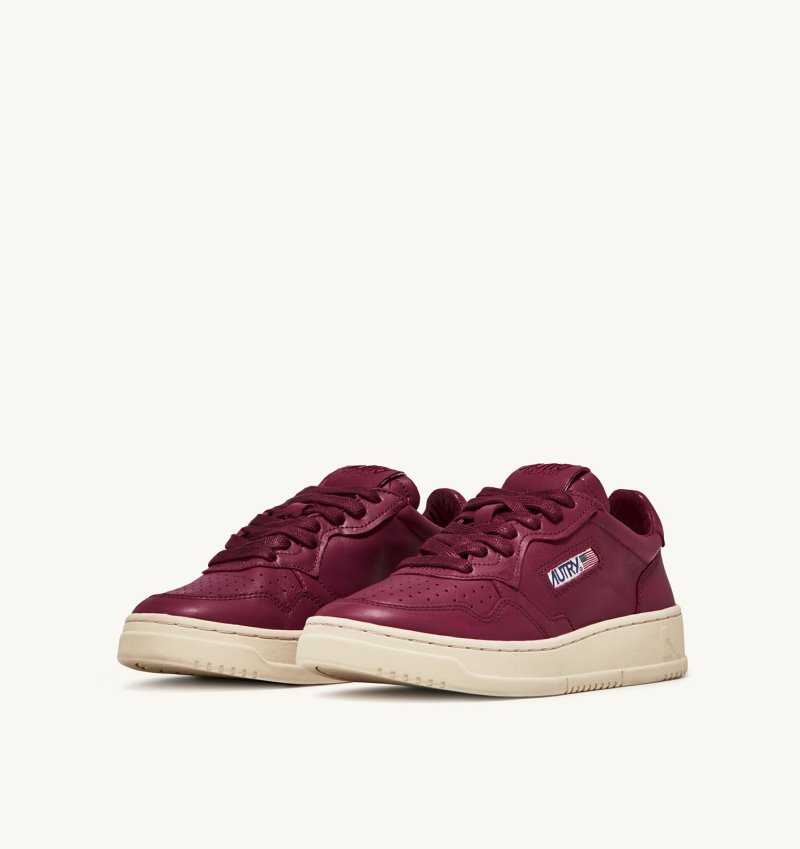 Zapatillas Autry Medalist Low Mujer Burdeos | OFFYAND