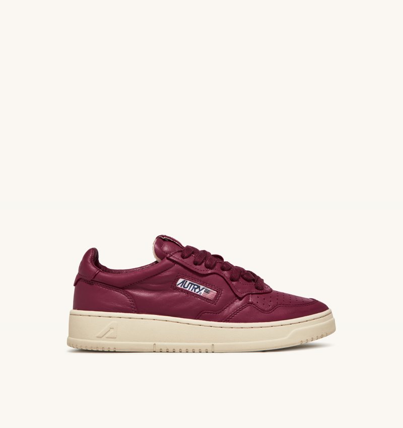 Zapatillas Autry Medalist Low Mujer Burdeos | OFFYAND